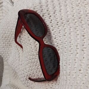 Authentic trendy sunglasses by DIAHANN CARROLL DC3009
